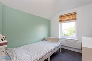 Bedroom- click for photo gallery